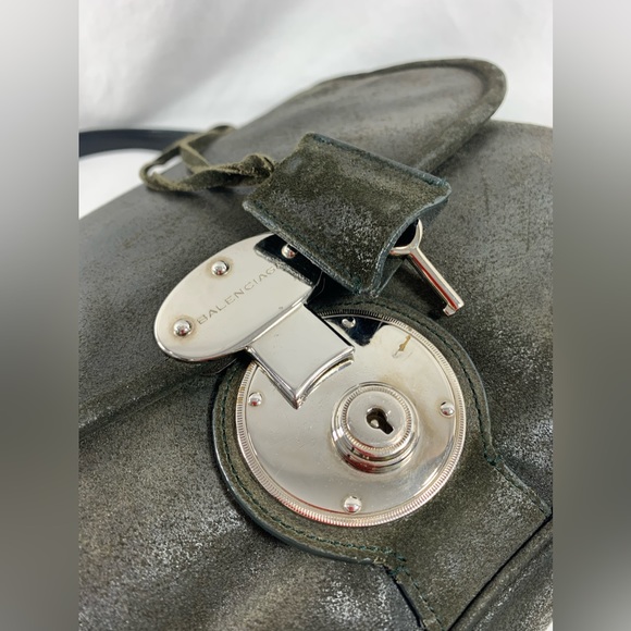 Genuine BALENCIAGA  Saddle work bag distressed dark green suede purse - Picture 8 of 16